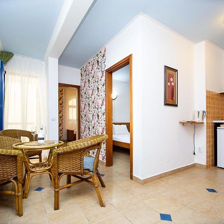 Tanja Apartments Rafailovići Eksteriør billede